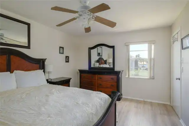 Listing Photo 24