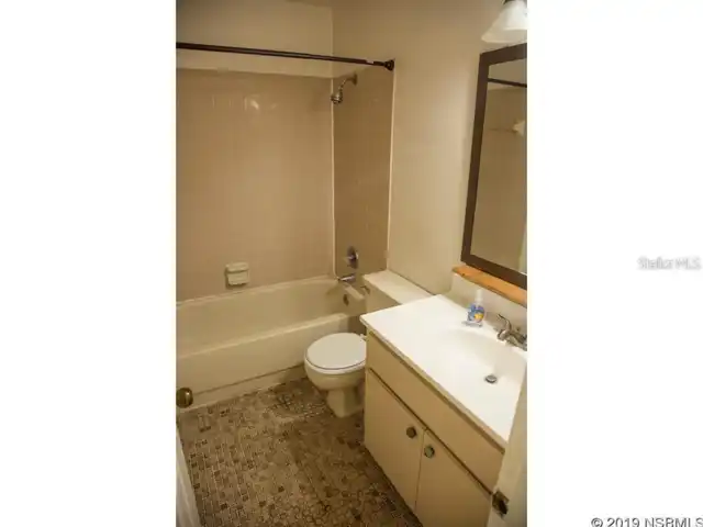 Listing Photo 6