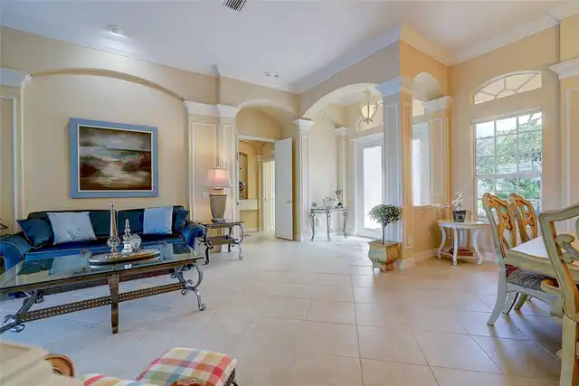 Listing Photo 7