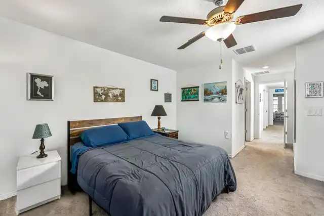Listing Photo 10