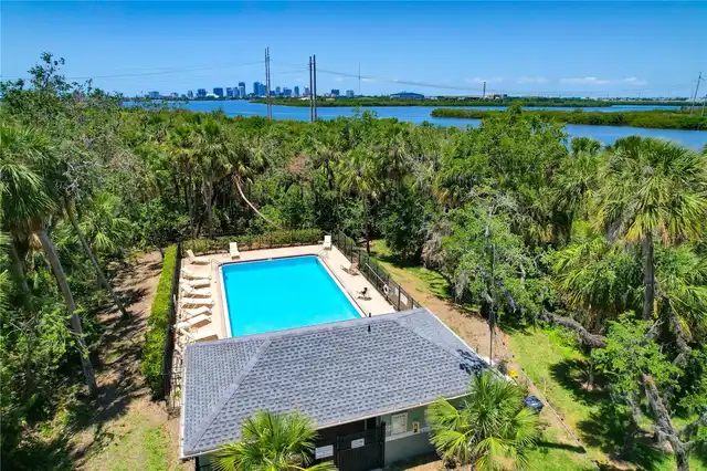 Listing Photo 25