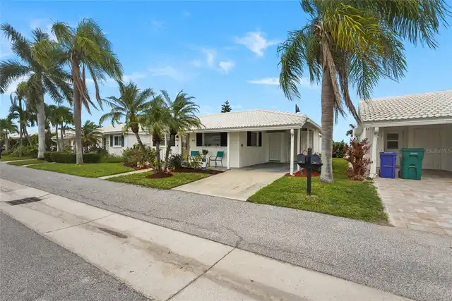 Listing Photo 16