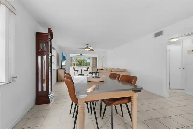 Listing Photo 24