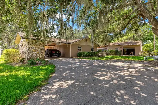 Listing Photo 8