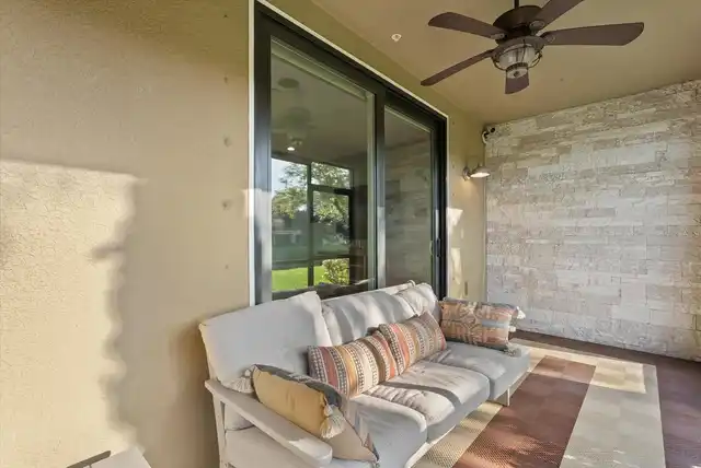 Listing Photo 22