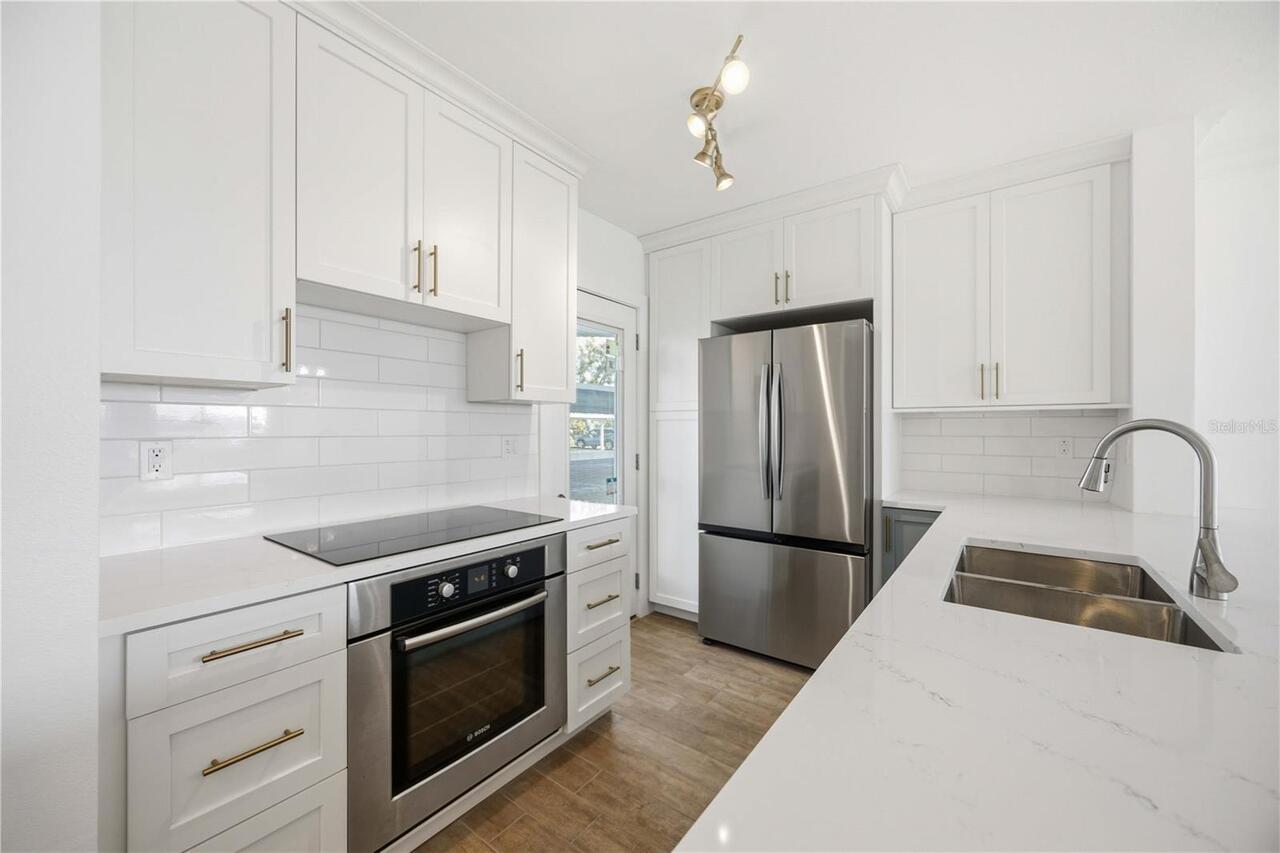 Listing Photo 8
