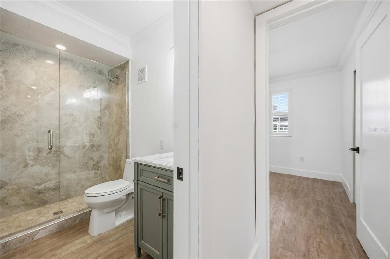 Listing Photo 37