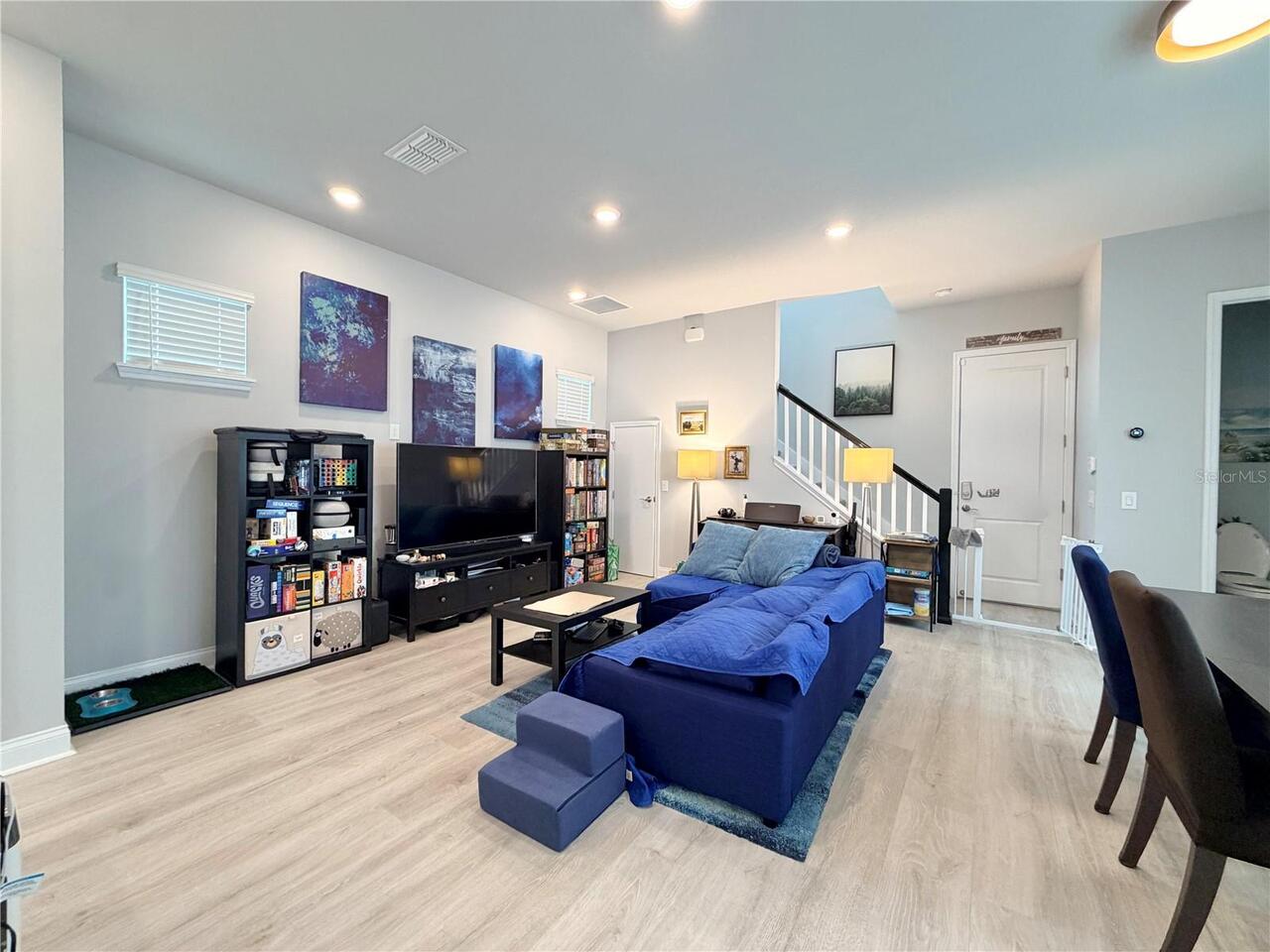 Listing Photo 8