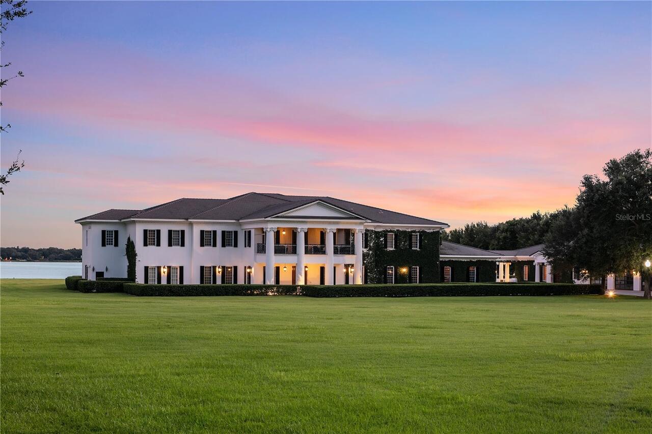 7BR, Home, 12BA, $30,000,000
Read More