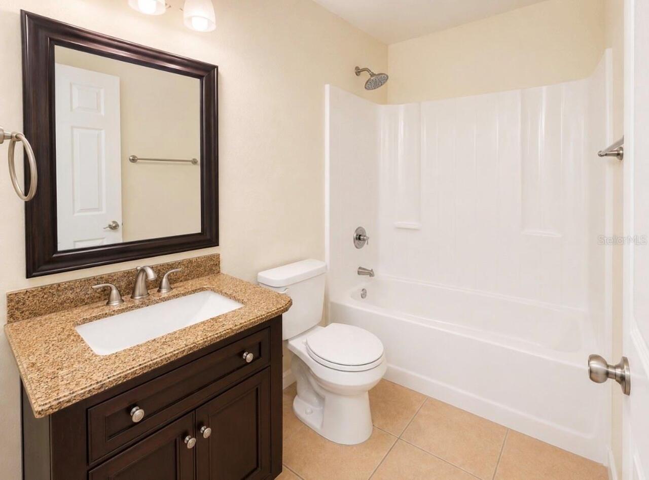Listing Photo 10