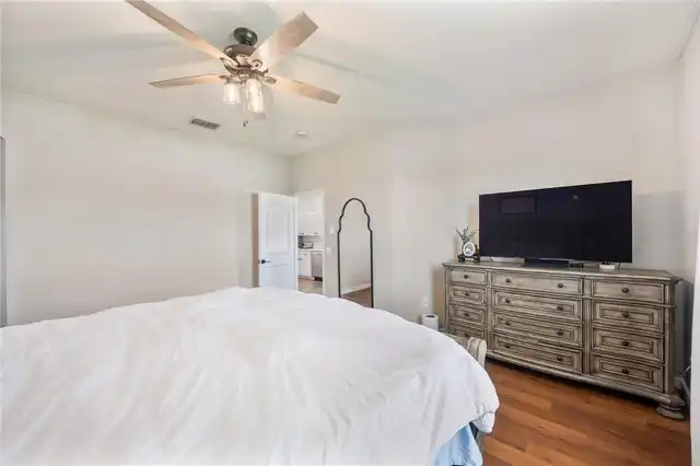 Listing Photo 22