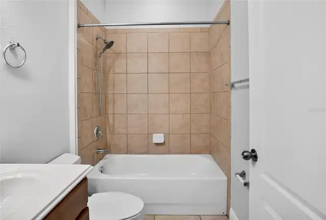 Listing Photo 25