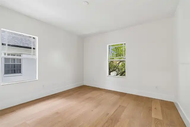 Listing Photo 32