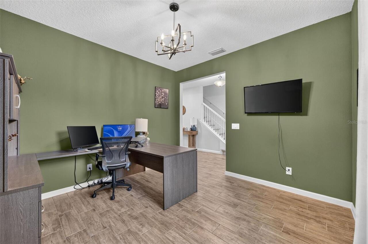 Listing Photo 8