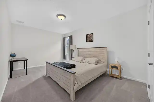 Listing Photo 24