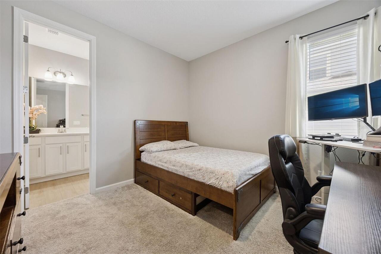 Listing Photo 15