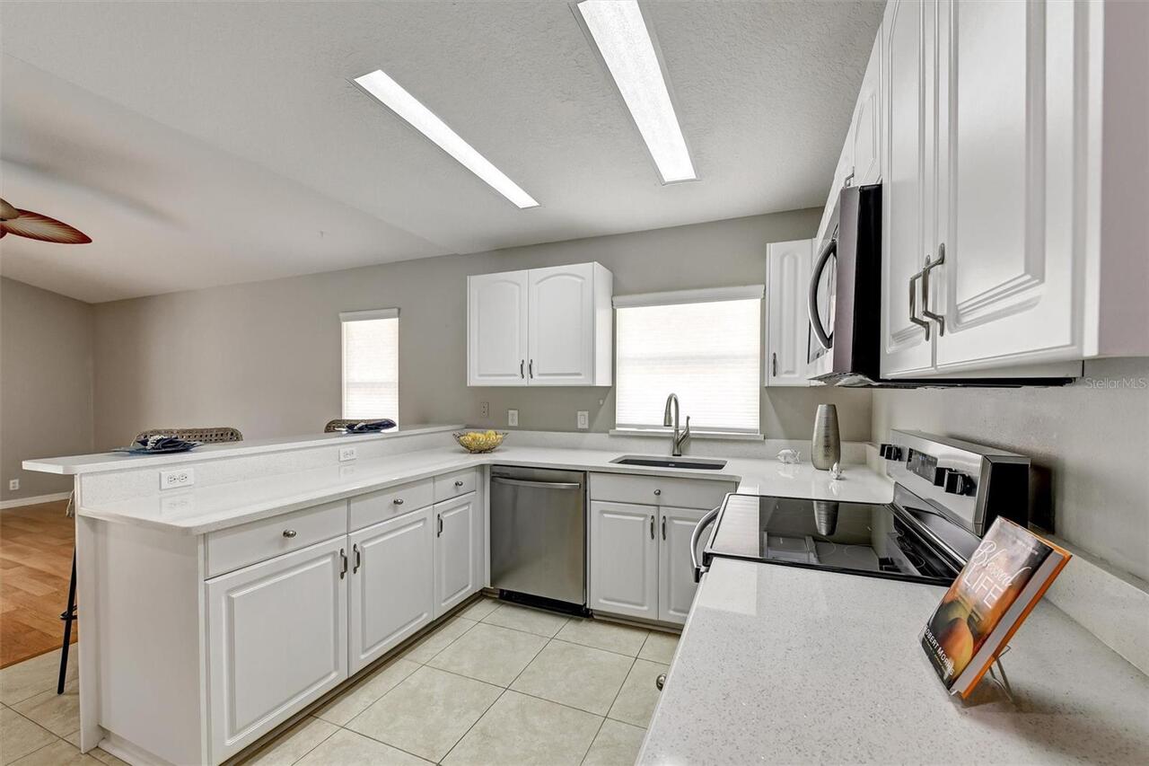 Listing Photo 10