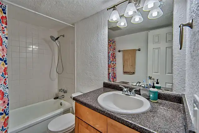 Listing Photo 19
