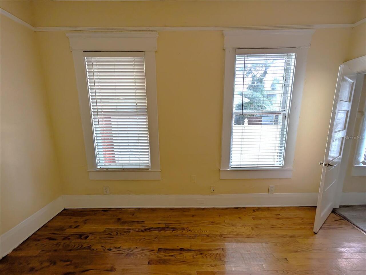 Listing Photo 8