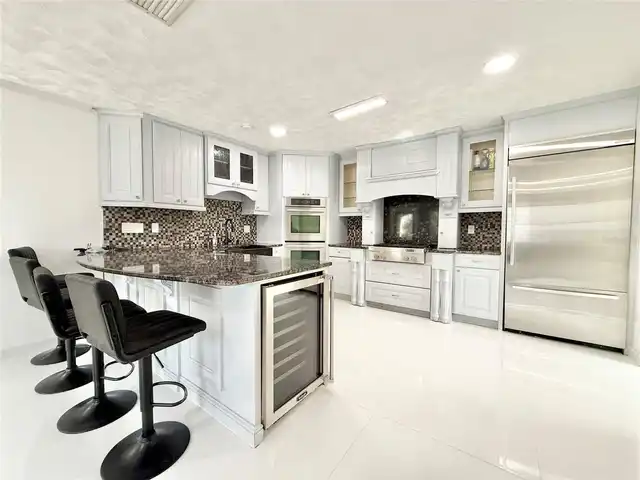 Listing Photo 24