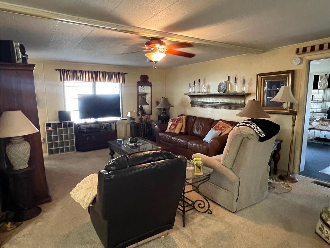 Listing Photo 11