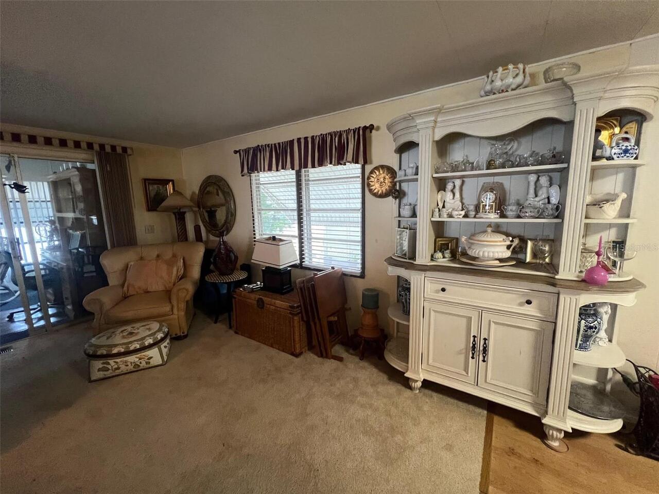 Listing Photo 12