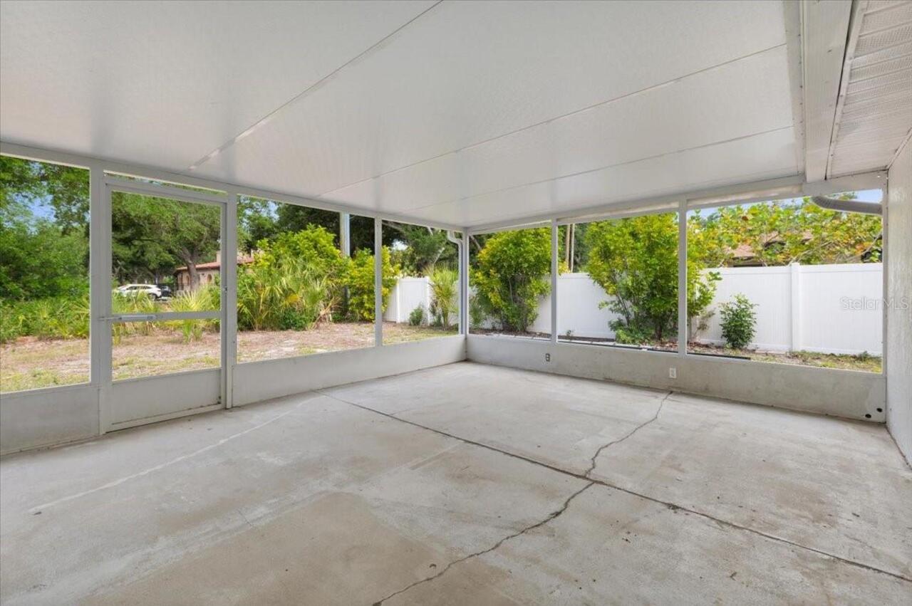 Listing Photo 32