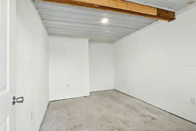Listing Photo 28