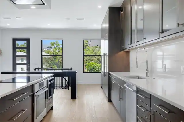 Listing Photo 18