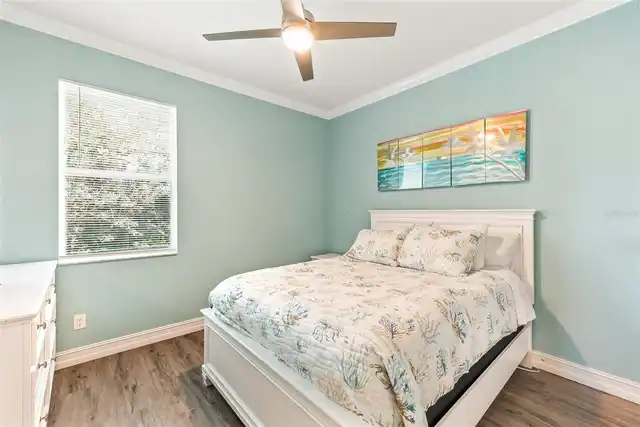Listing Photo 14