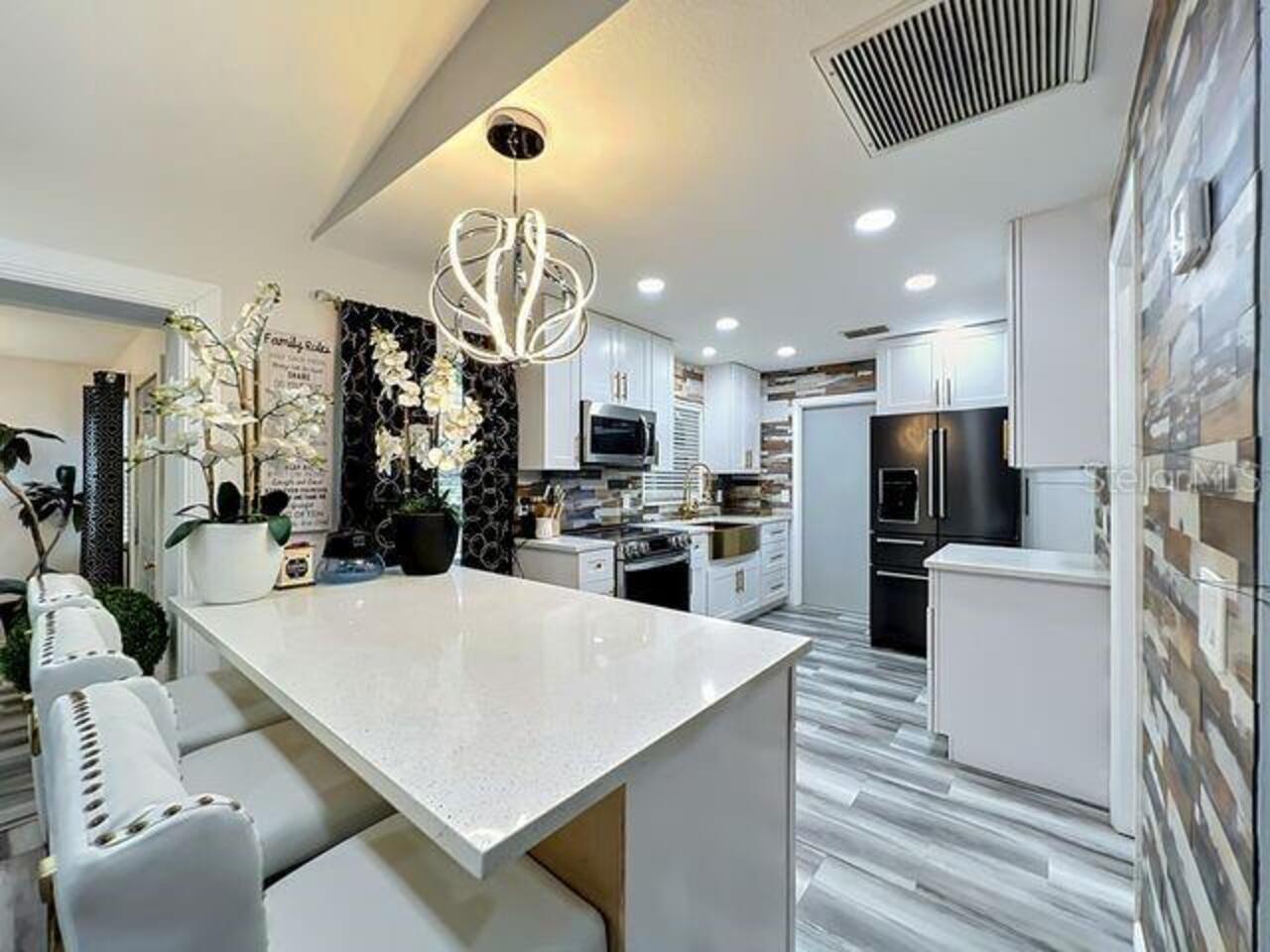 Listing Photo 7