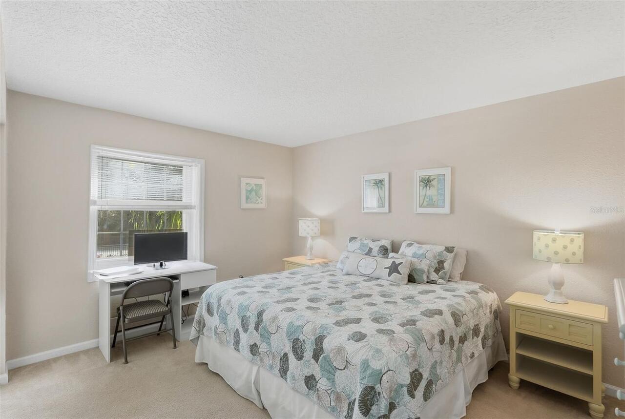 Listing Photo 17