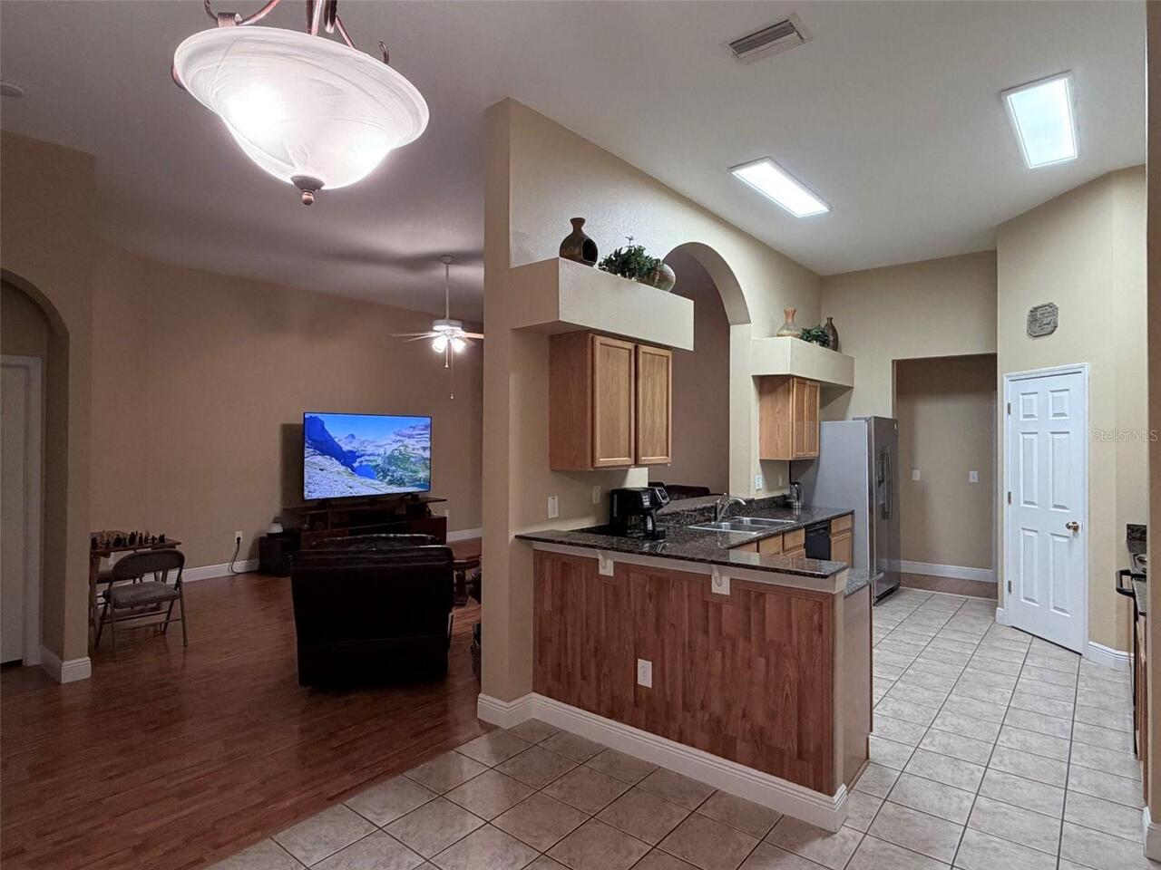 Listing Photo 14