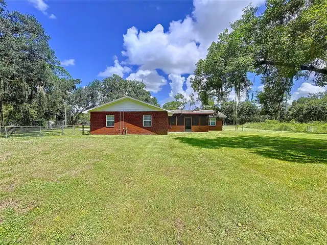 Listing Photo 6