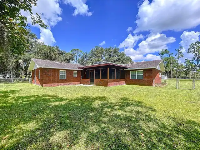 Listing Photo 7