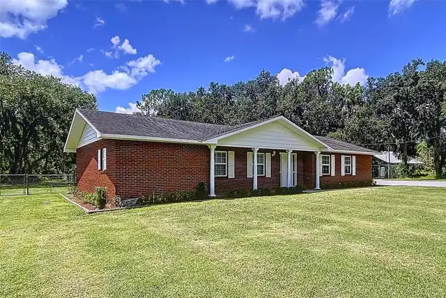Listing Photo 8