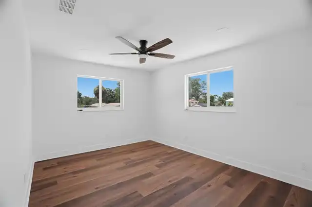 Listing Photo 24