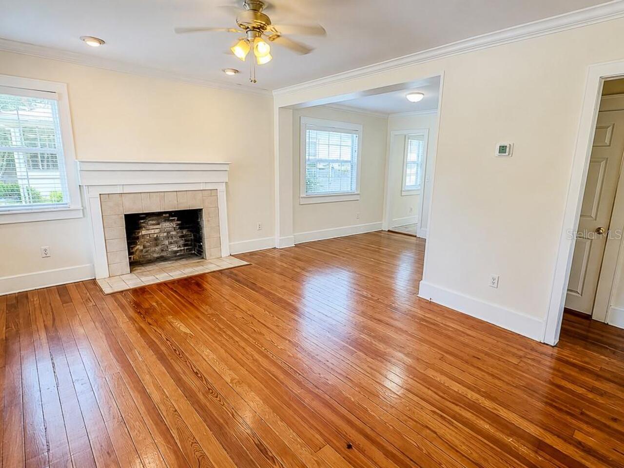Listing Photo 11