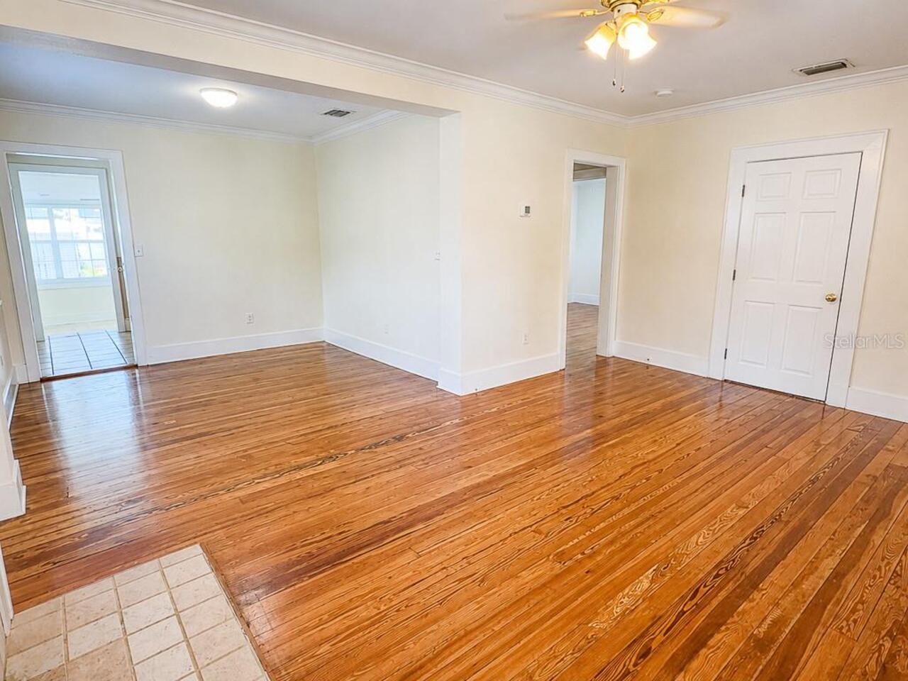 Listing Photo 14