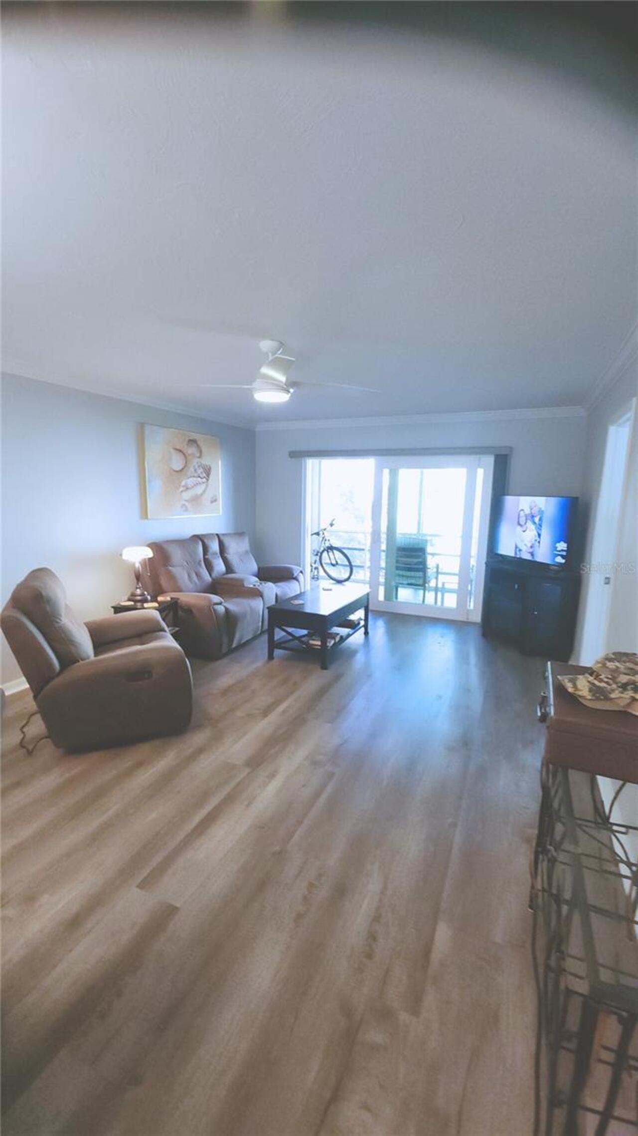 Listing Photo 9