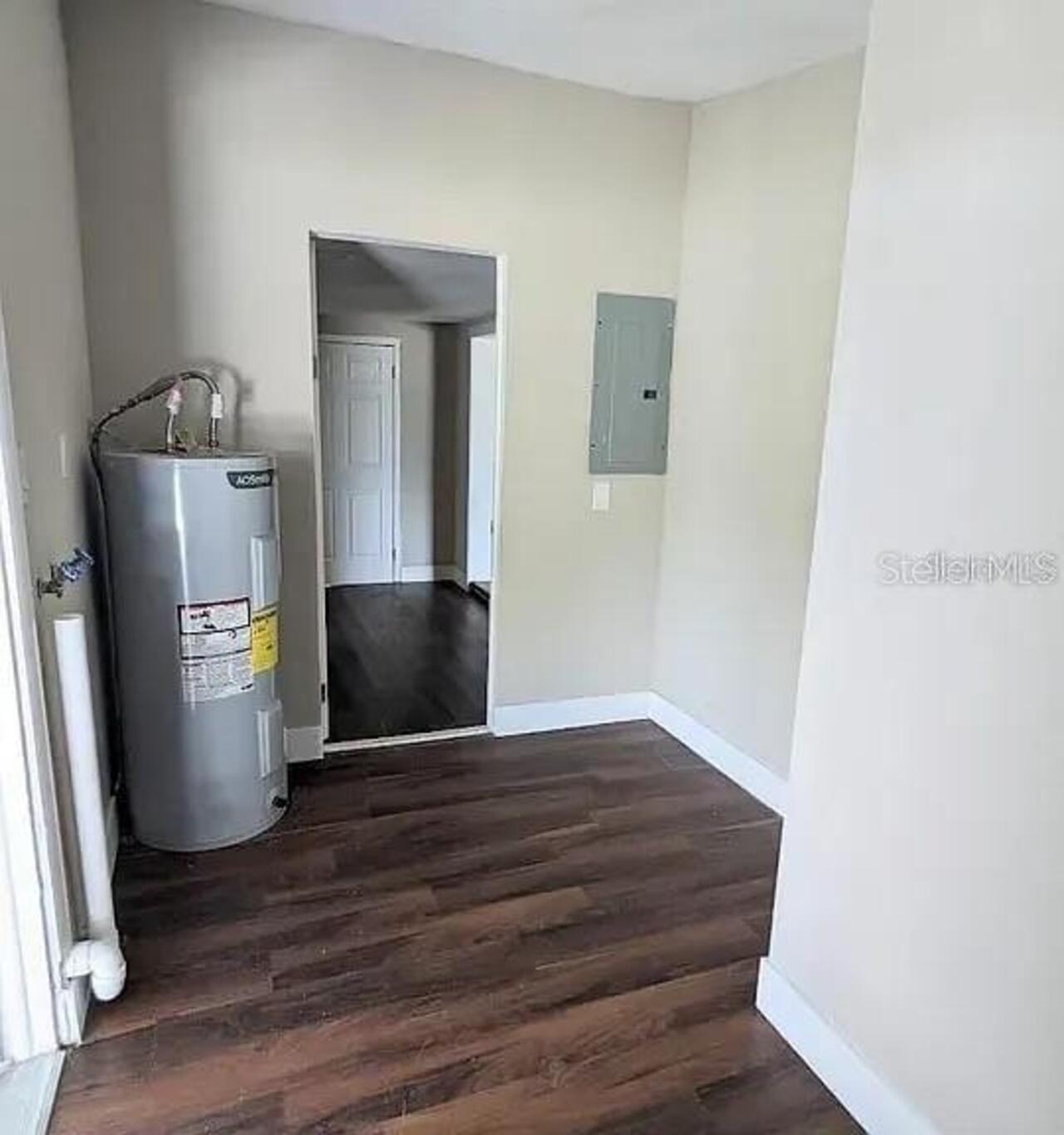Listing Photo 10