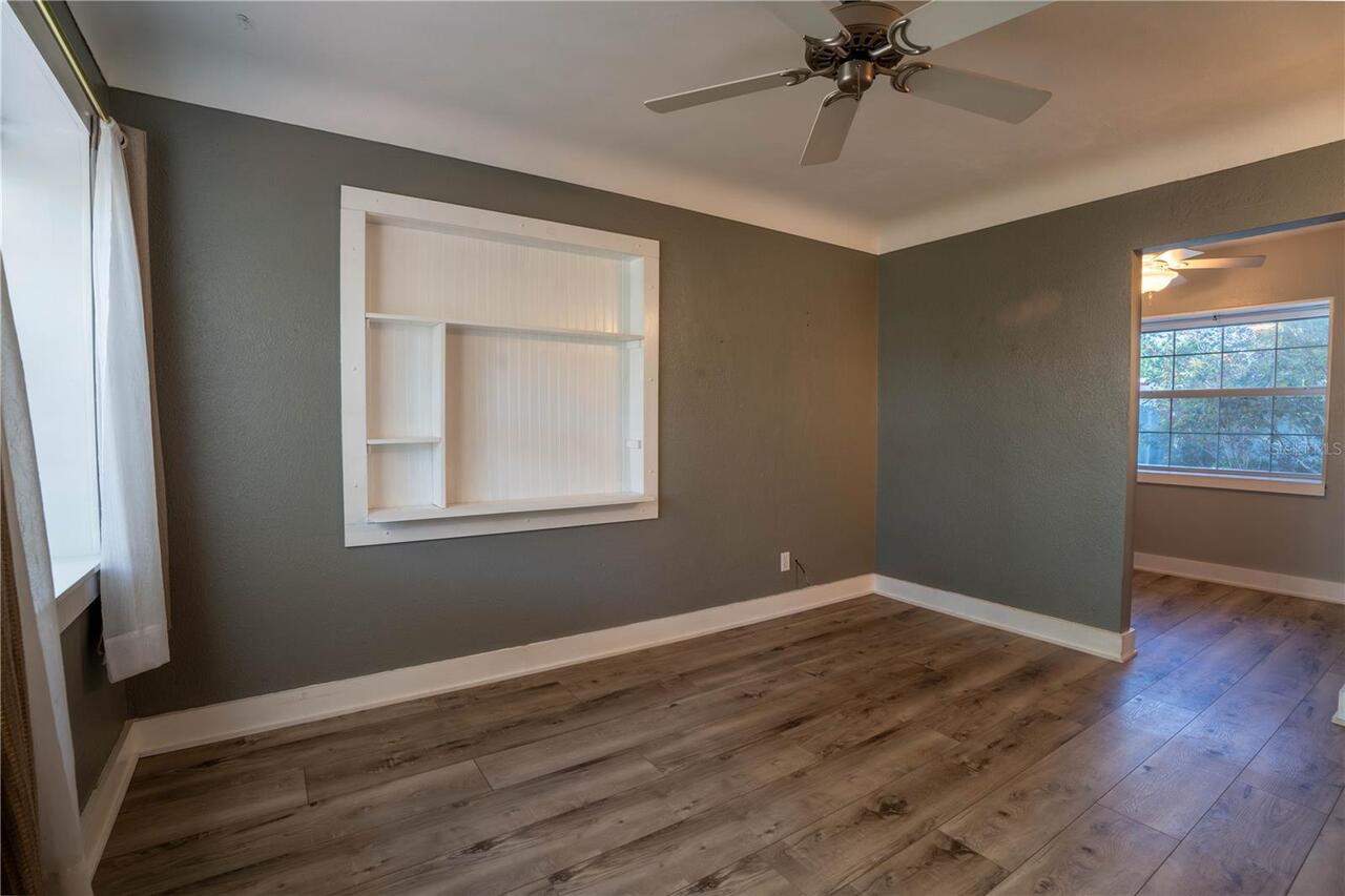 Listing Photo 10
