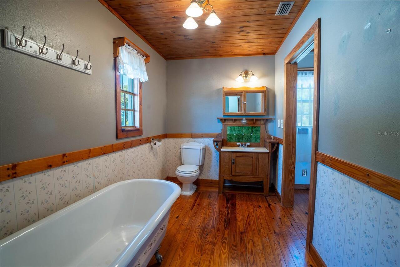 Listing Photo 28
