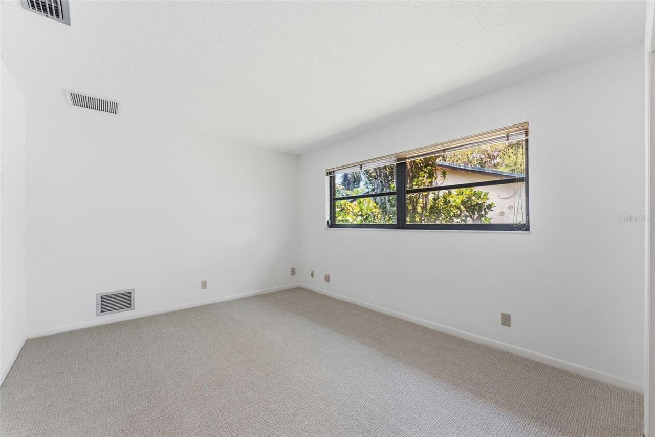 Listing Photo 42