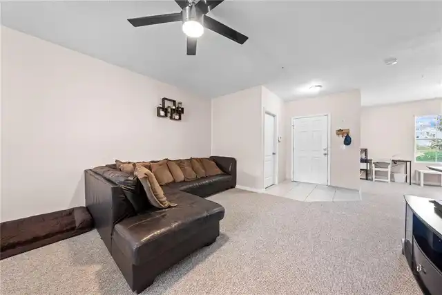 Listing Photo 14