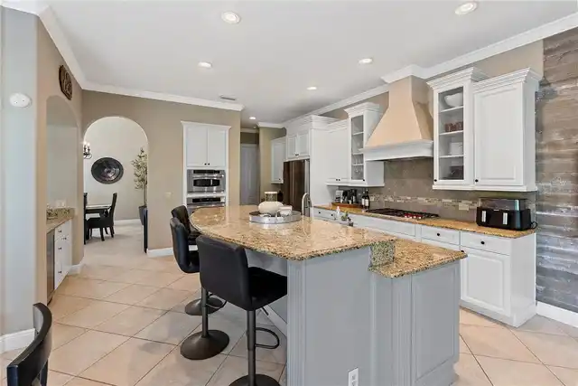 Listing Photo 15