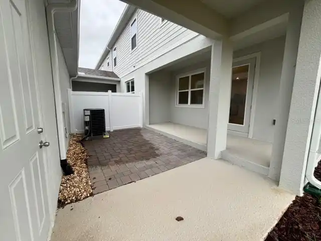 Listing Photo 14