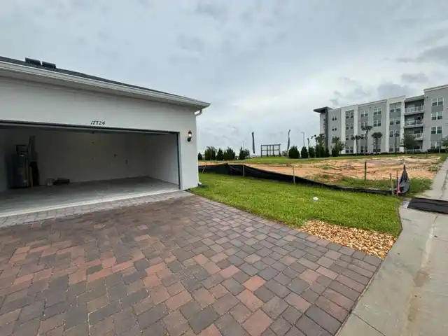 Listing Photo 18