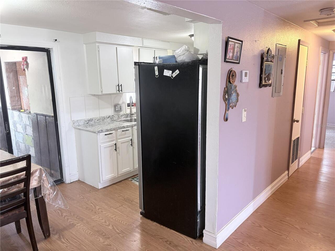 Listing Photo 9