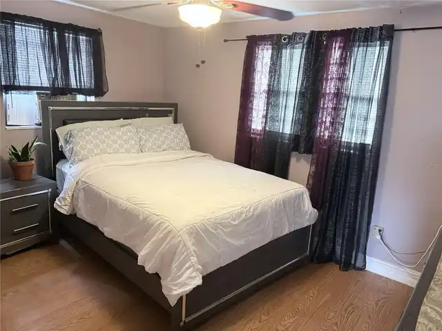 Listing Photo 11
